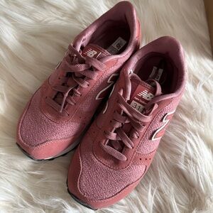 New Balance 311 Women's Pink Sneakers